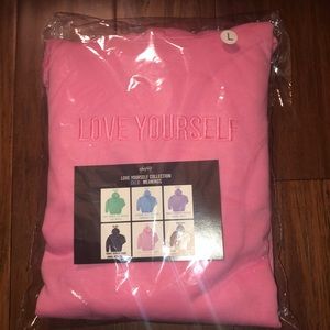 Phora “Love yourself” hoodie